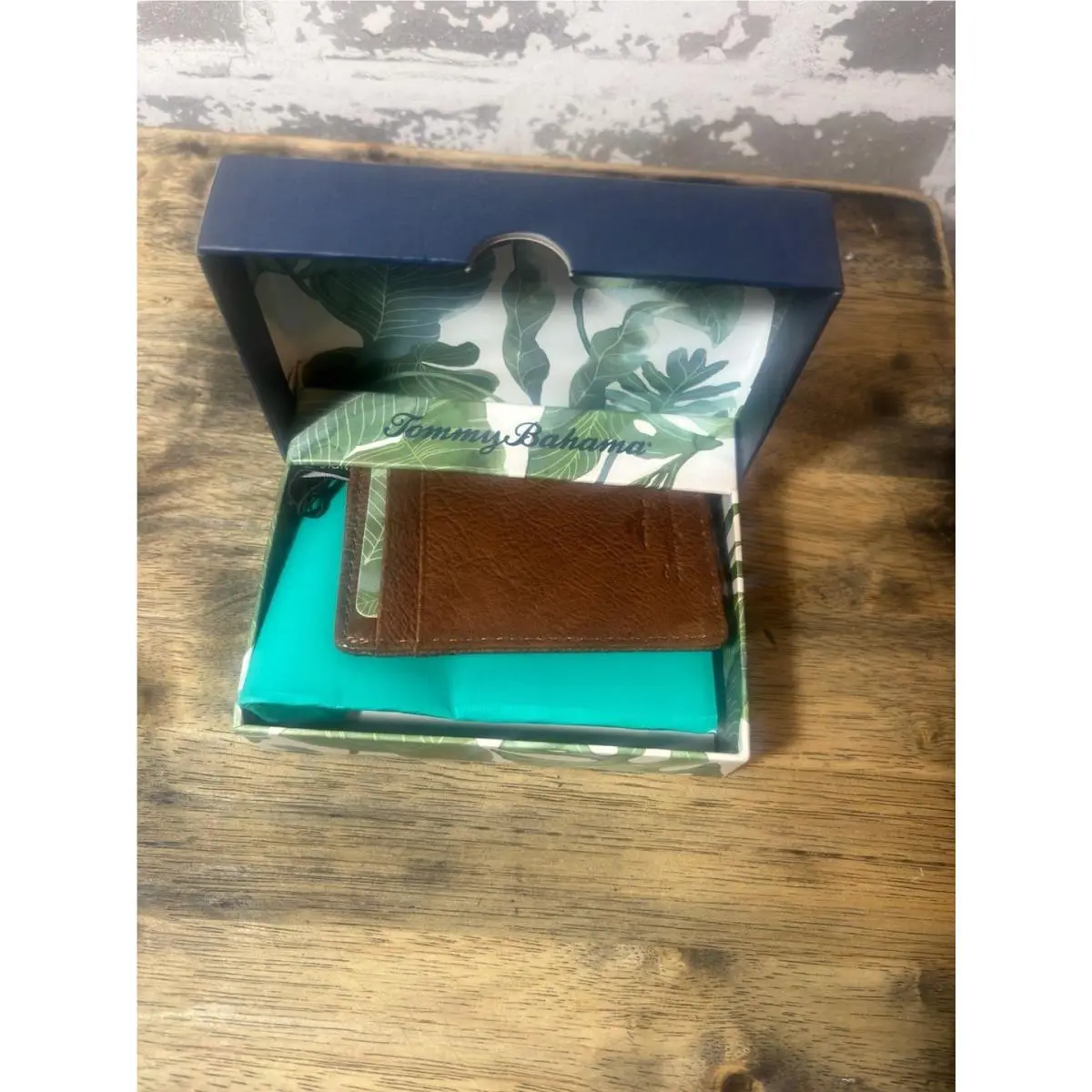 Cognac Leather Magnetic Money Clip Card Case Wallet by Tommy Bahama