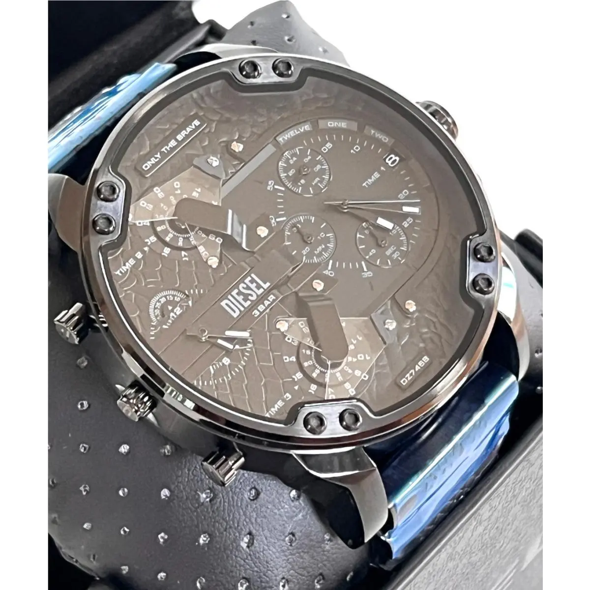 Diesel DZ7468 Mens Mr. Daddy 2.0 Black Reptile Chronograph Watch G/box