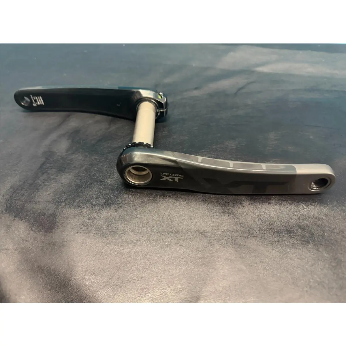 Shimano XT Crankset FC-M8200 175mm W/o Ring Bike Take Off