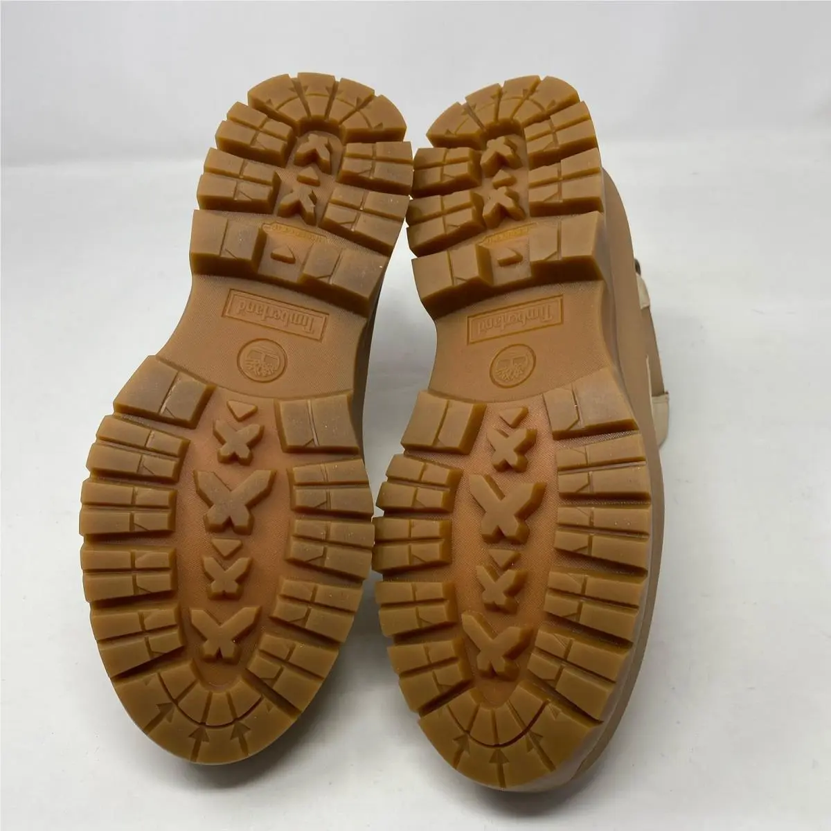 Timberland shoes - Beige (UPC: 197065861476) 2
