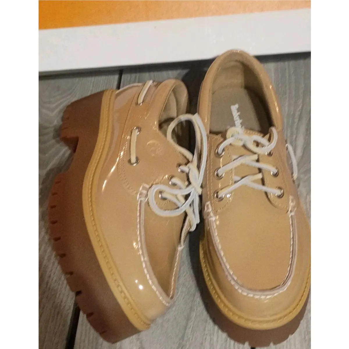 Womens Timberland Stone Street Platform Boat Shoe Beige Prem Patent Leather Sz 7