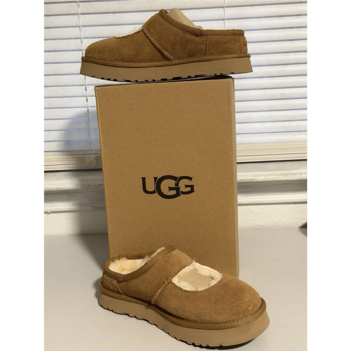 Ugg K Bea Mary Jane Size 4