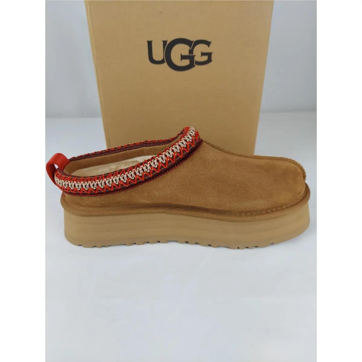 UGG shoes - Tan 2
