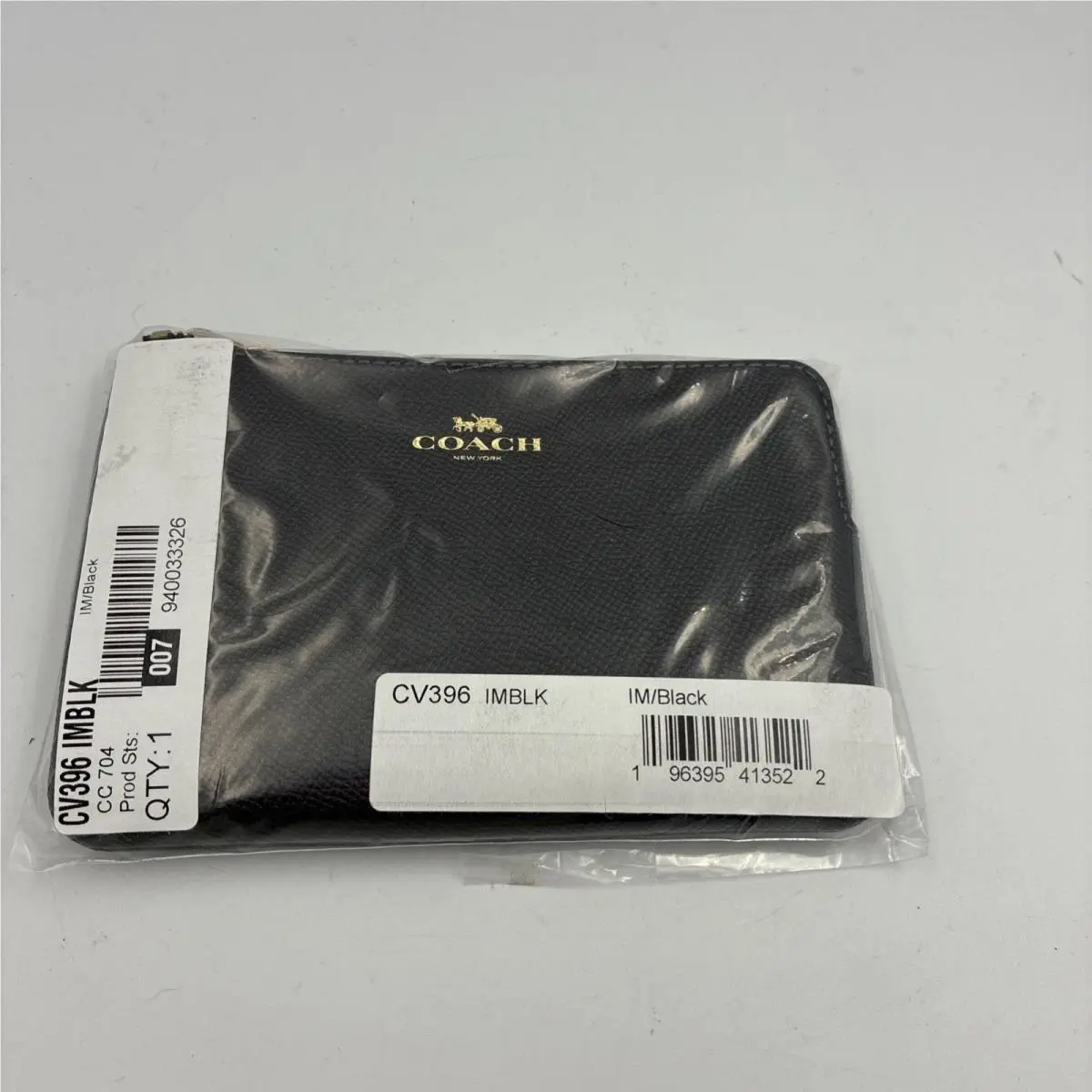 Coach Crossgrain Leather Corner Zip Wristlet Leather Gold Zipper CV396