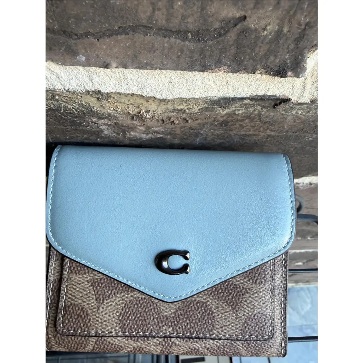 Coach Wyn Logo Small Wallet Colorblock Signature Monogram Blue Tan