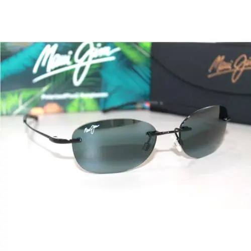 Sunglasses Aki Aki Glossy Black Frame / Neutral Grey Polarized Lens by Maui Jim