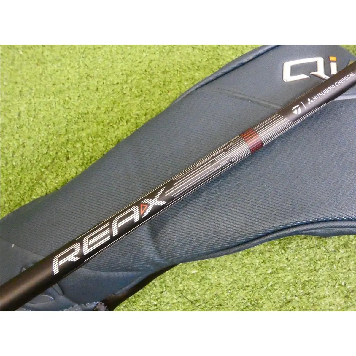 TaylorMade  - Qi4D - Red 2