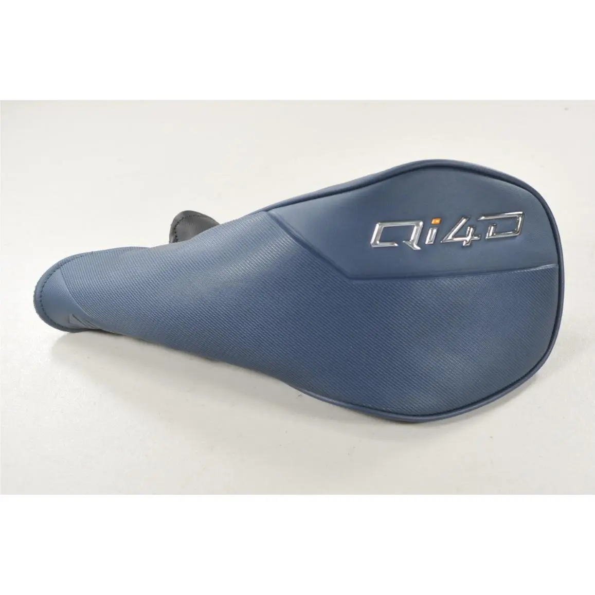 TaylorMade  - Qi4D LS 7