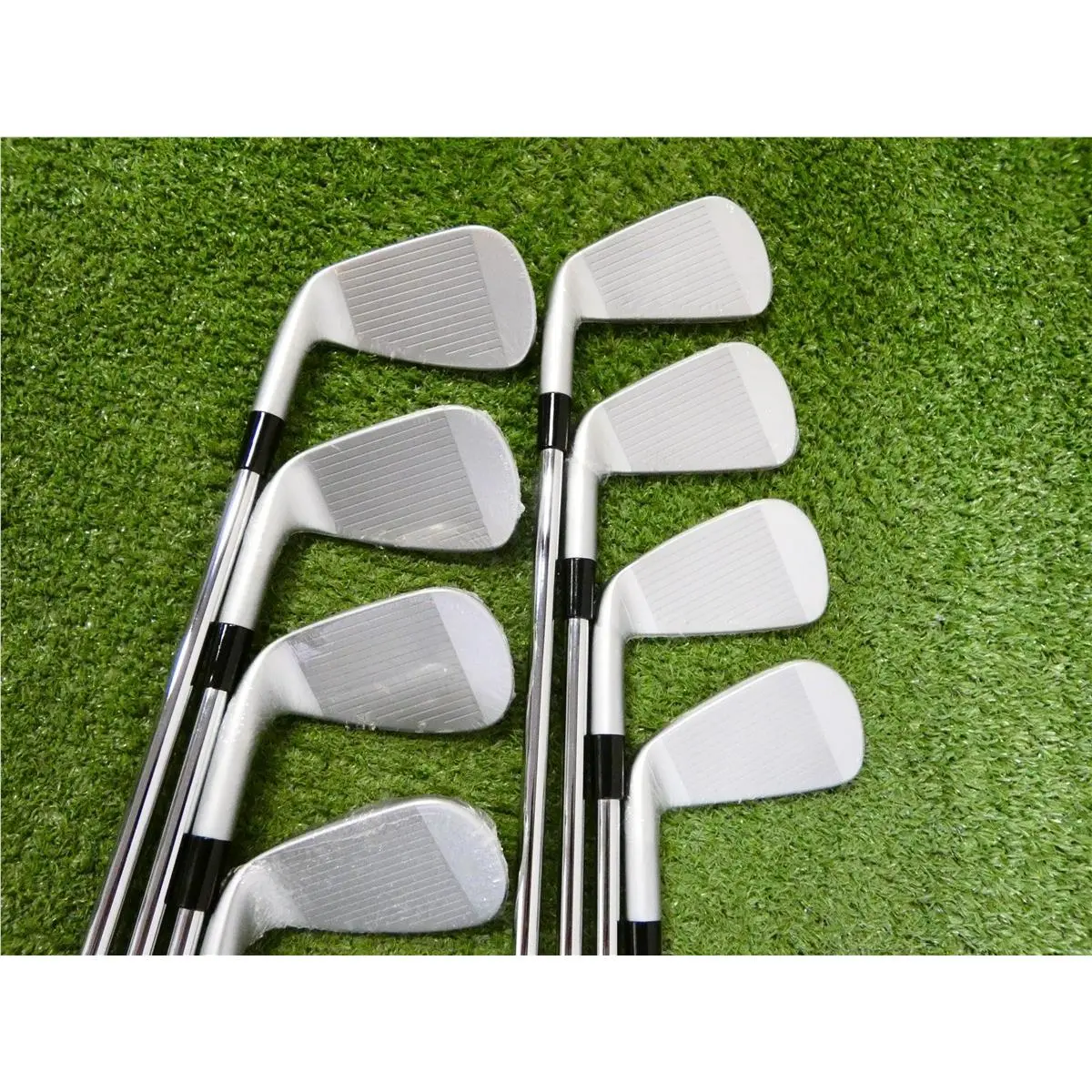TaylorMade  - 2023 P790 - Gold 1