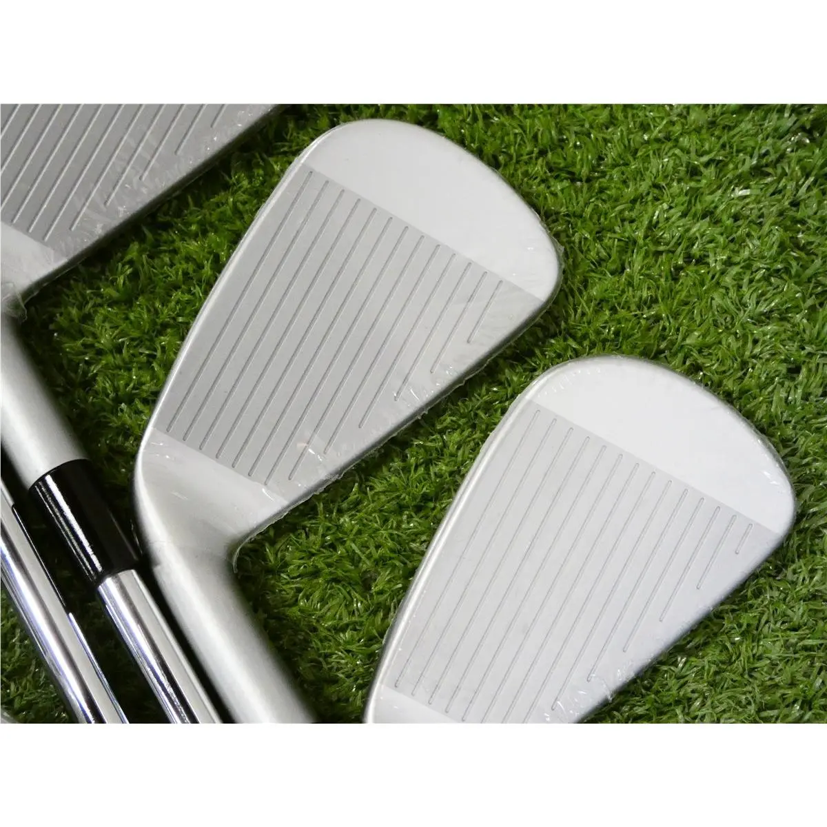 TaylorMade  - 2023 P790 - Gold 2