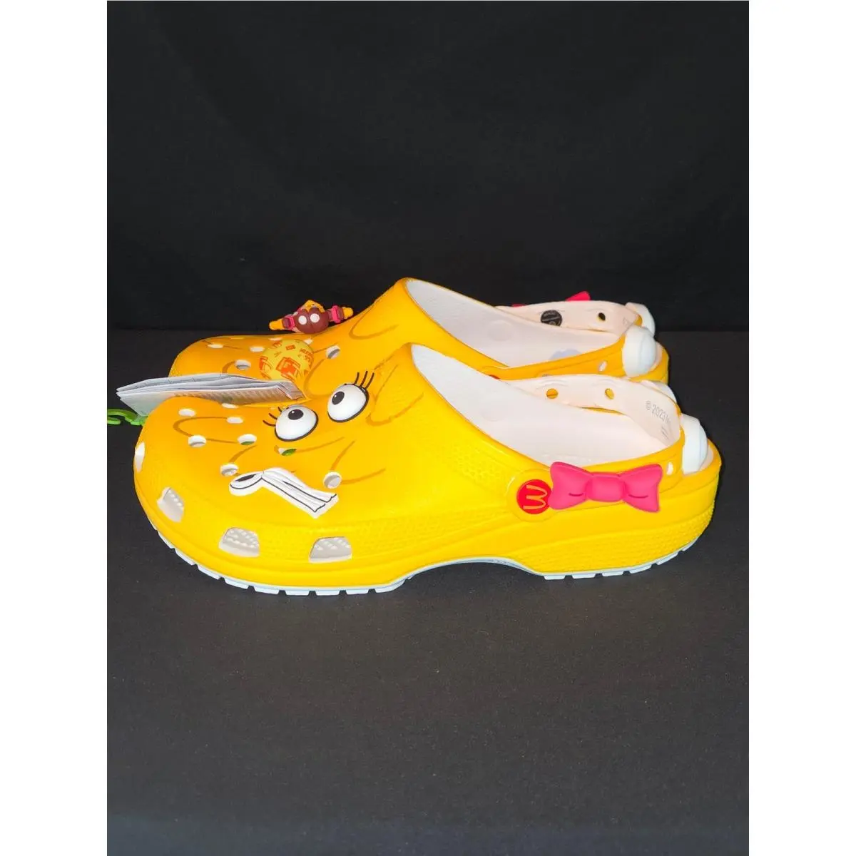 Crocs shoes - Crocs McDonalds Classic Clog Birdie - Yellow 2