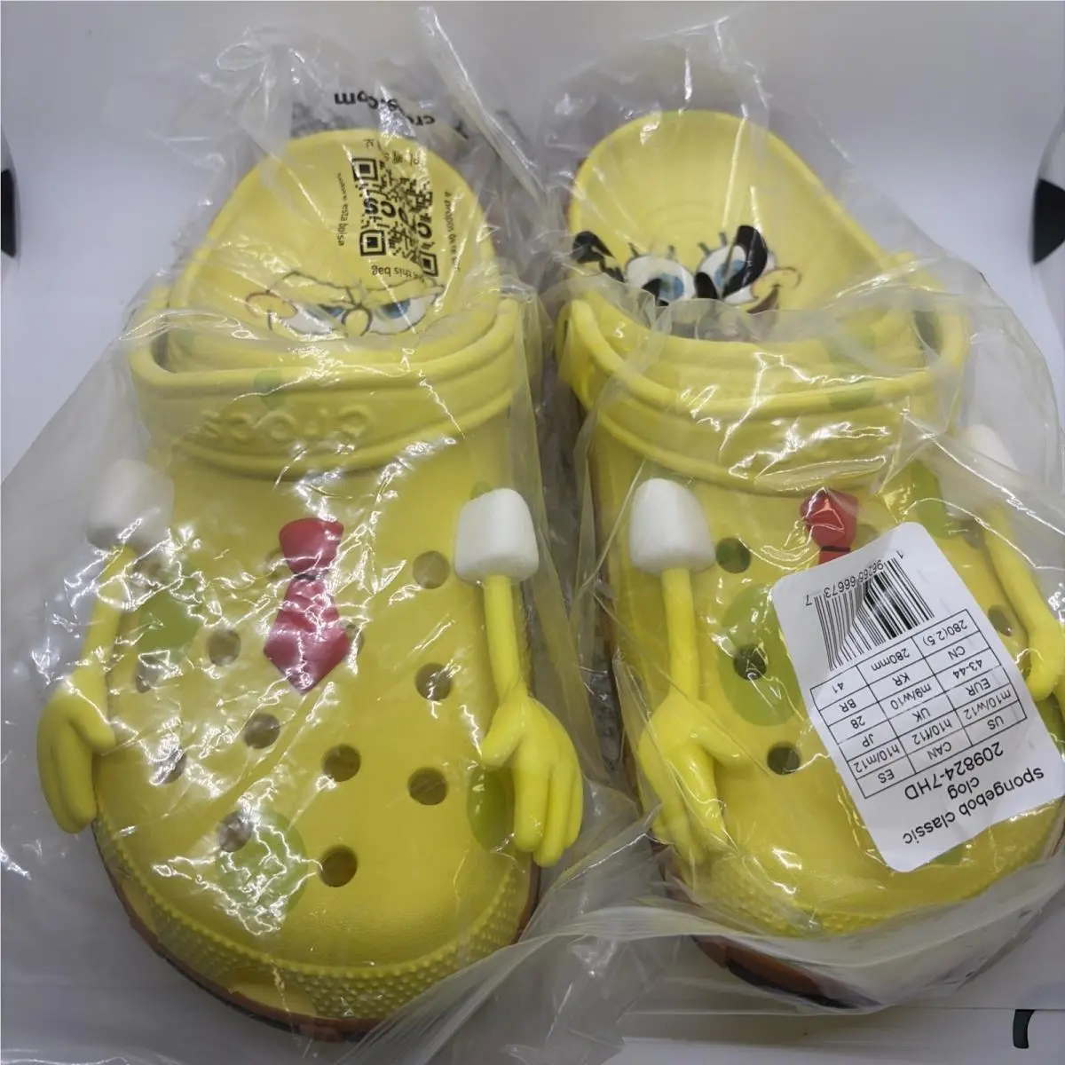 Crocs shoes - Crocs Sponge Bob SquarePants M10 W12 - Multicolor (UPC: 0196265666737) 0