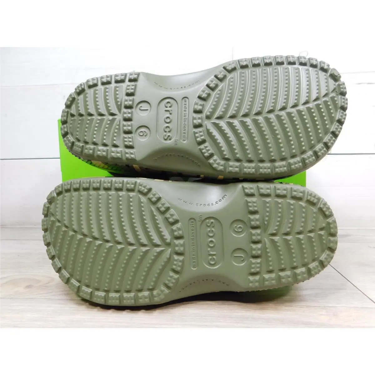 Crocs shoes - 2118793TCJ - 2118793TCJ - Army Green/Multi, Main: Green (UPC: 198445284038) 5