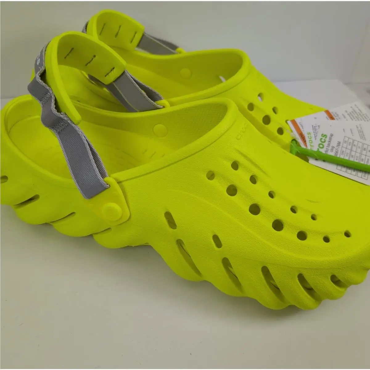 Crocs shoes - Crocs Classic - Classic - Yellow (UPC: 196265579174) 1