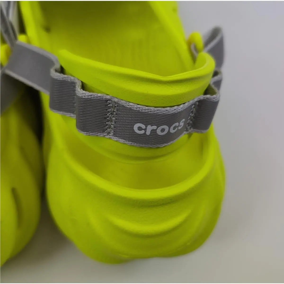 Crocs shoes - Crocs Classic - Classic - Yellow (UPC: 196265579174) 7