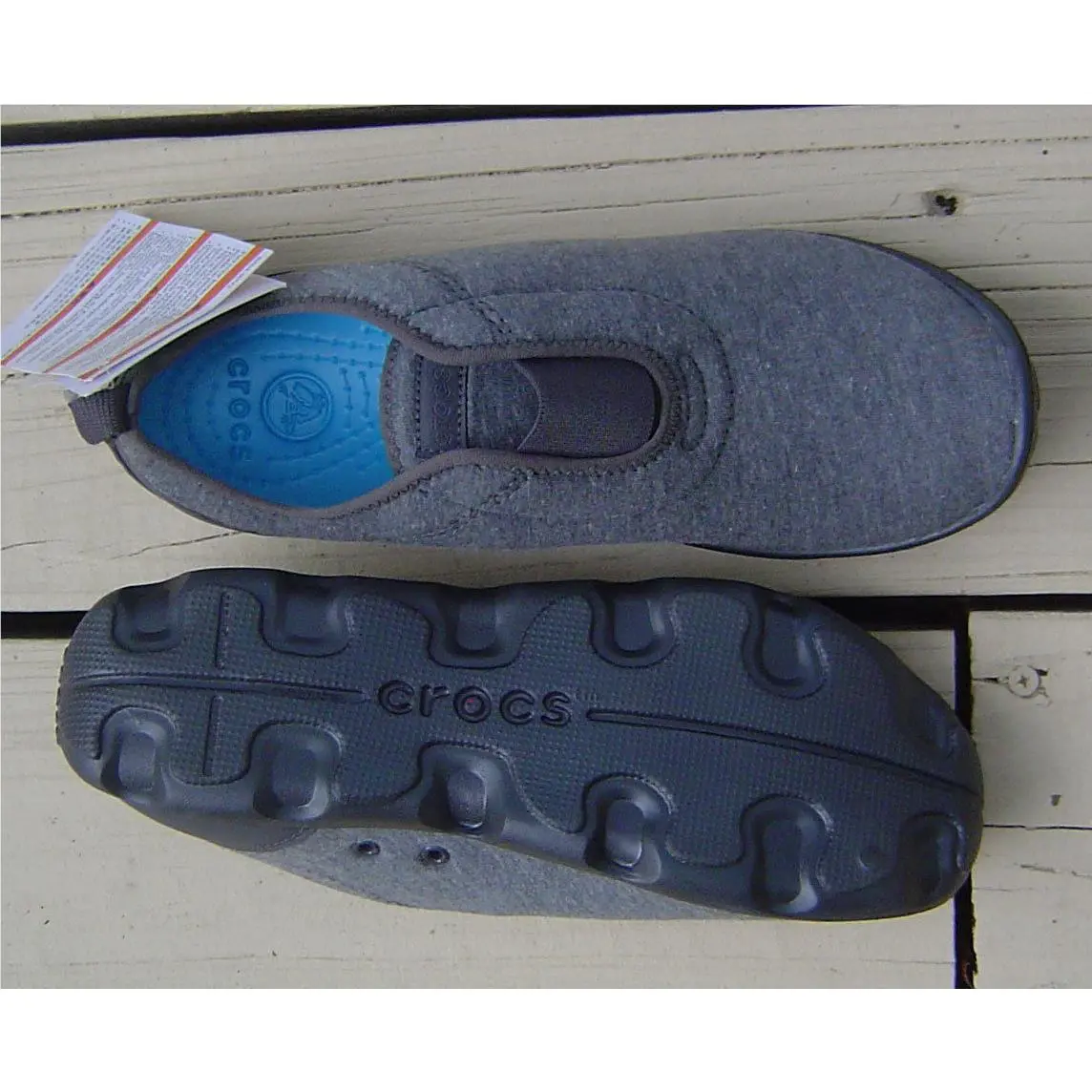 Crocs shoes - Gray (UPC: 727682904432) 0