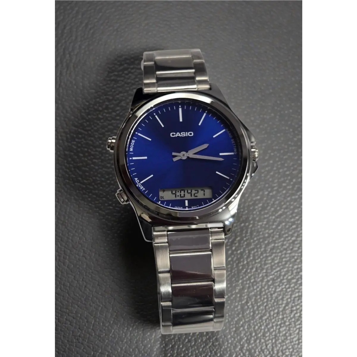Casio Analog Digital Men`s Quartz Watch MTP-VC01D-2 Blue Dial Stainless Steel