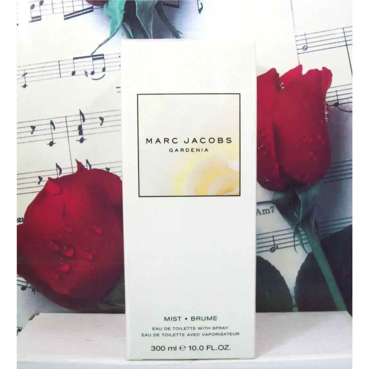 Gardenia Edt Spray / Splash 10.0 Fl. OZ by Marc Jacobs