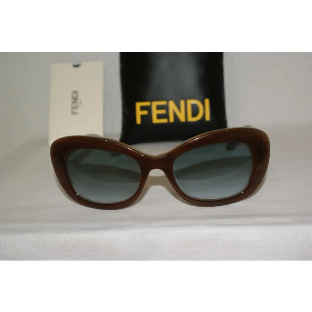 Sunglasses 5216 Brown 227 53-16 W Case by Fendi