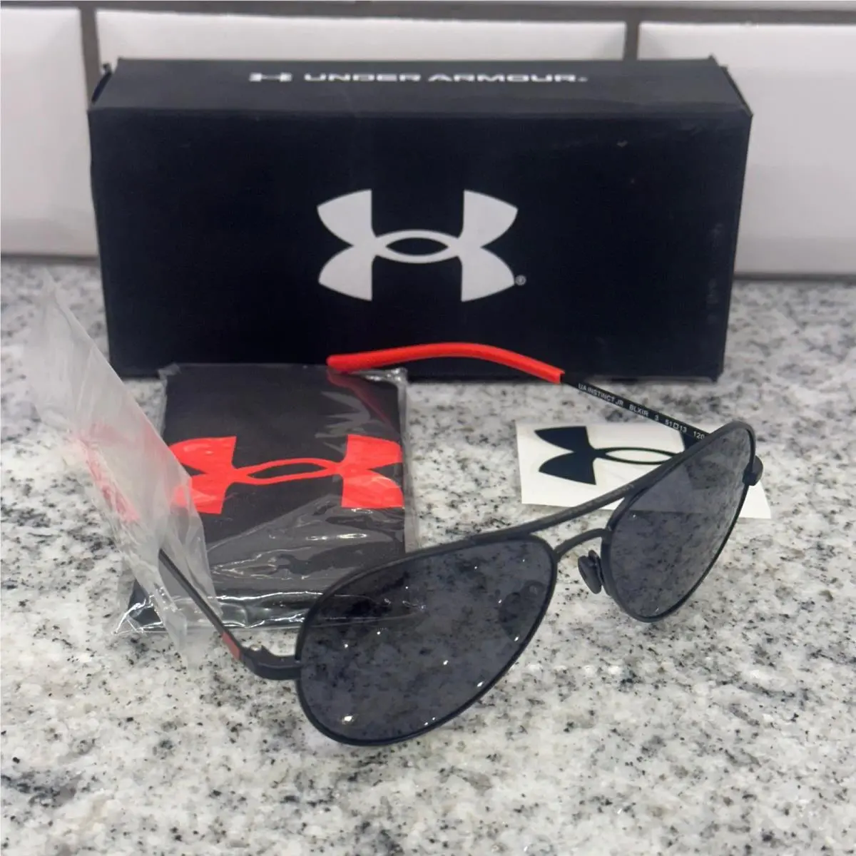 Xs/s Instinct JR Sunglasses Kids Black Aviator 1374577 by Under Armour
