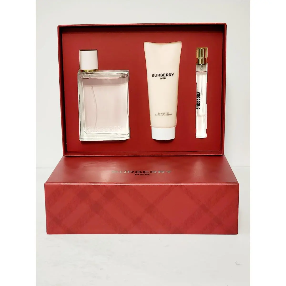 Her 3PC Gift Set 3.4OZ Edp Spray For Women by Burberry