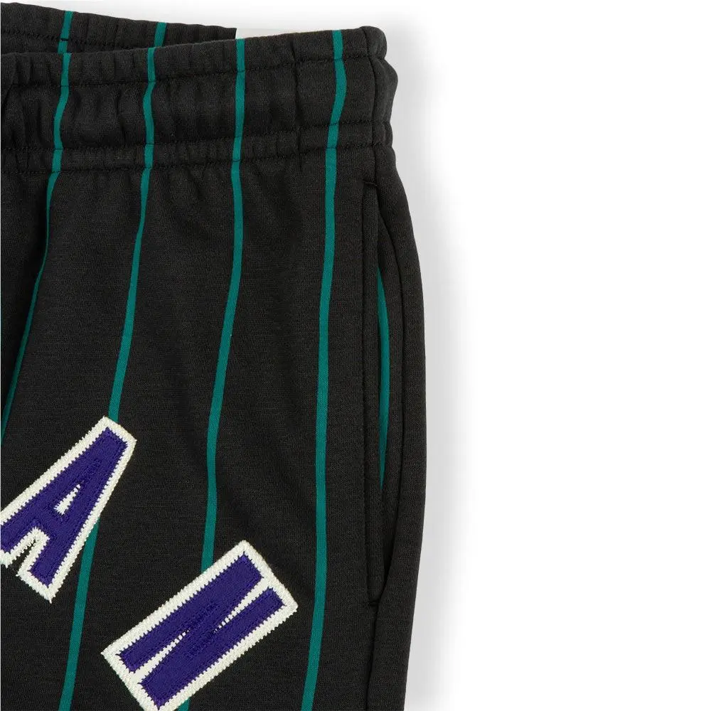 Nike clothing - Off Noir/New Emerald 11