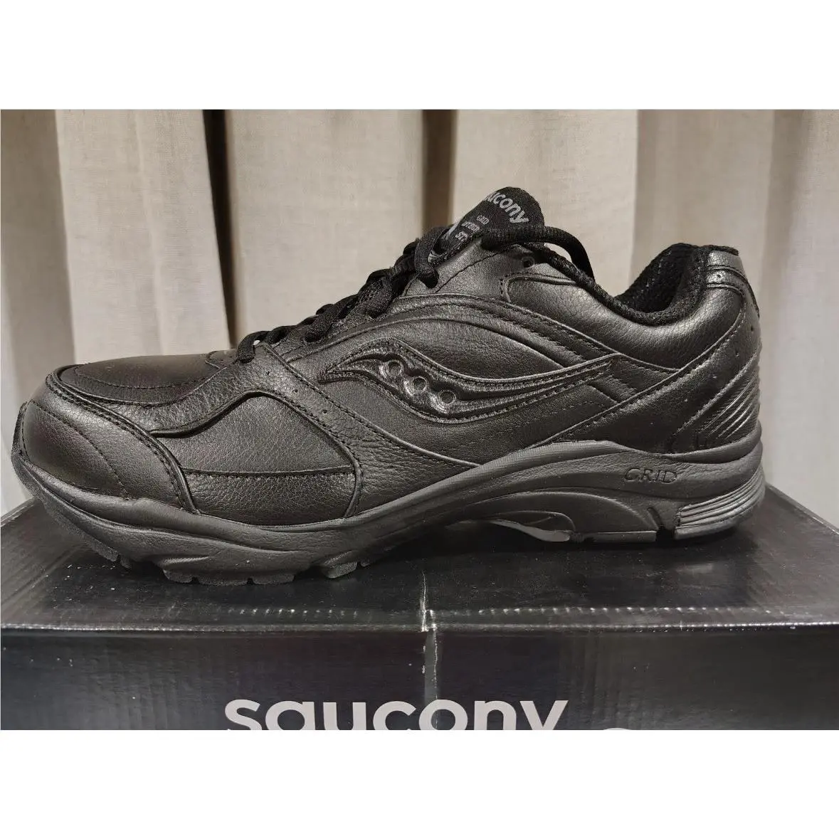 Size 5 W Saucony Progrid Integrity ST2 Shoes Women Triple Black/grey W/box