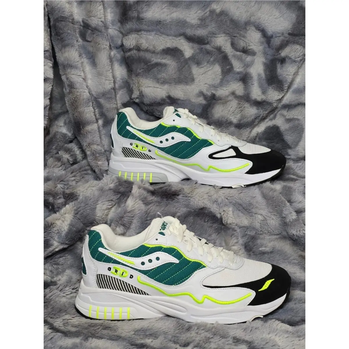Saucony shoes - 3D Grid Hurricane - Grid Hurricane - White 0