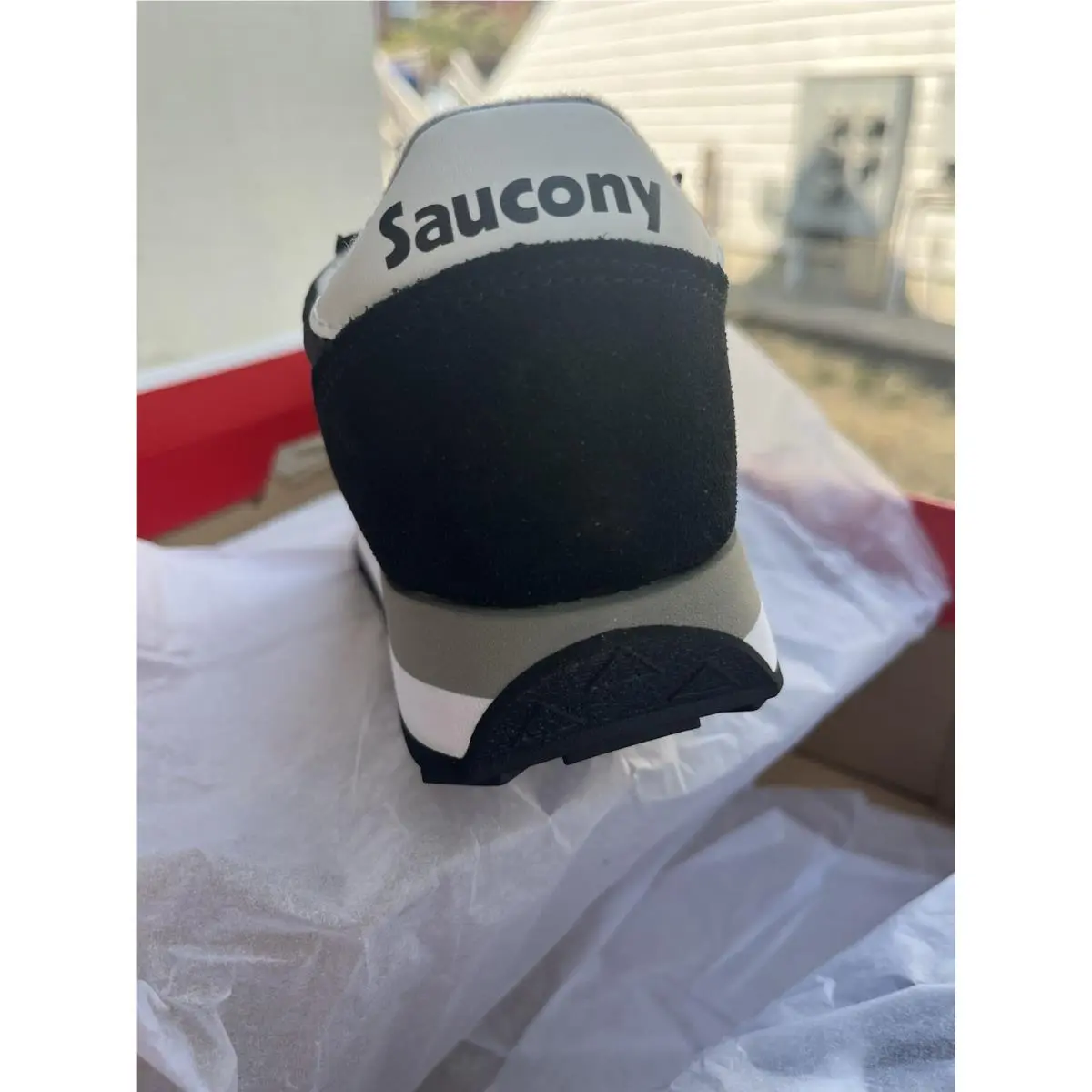 Saucony shoes - Black 4