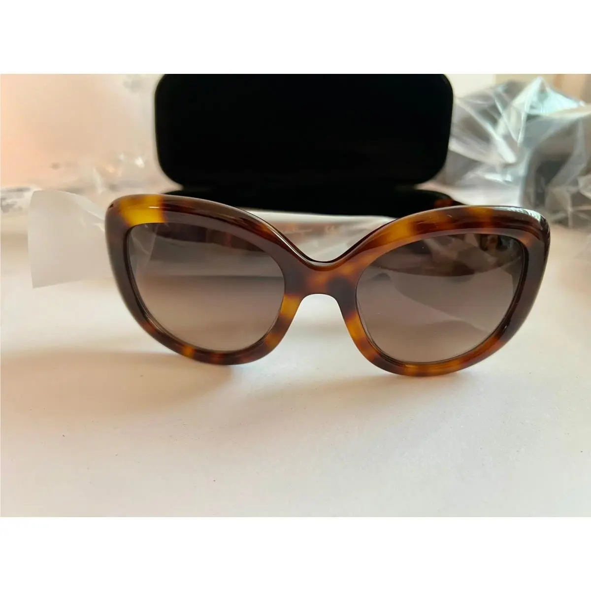 SF727S 214 Sunglasses Women`s Tortoise/brown Gradient 53mm by Salvatore Ferragamo