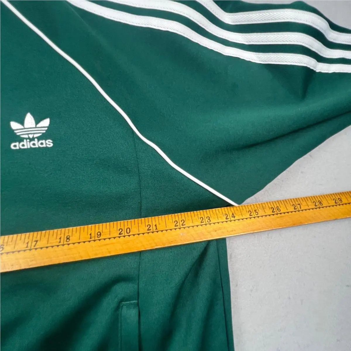 Adidas clothing - Green 3