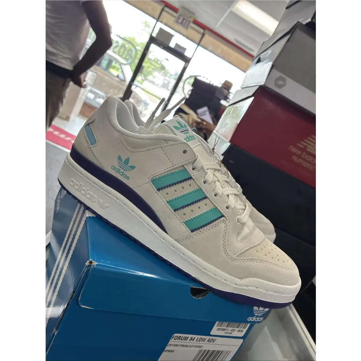 Adidas Forum 84 Low Adv Retro Colors HP9093 White Suede SZ 10.5