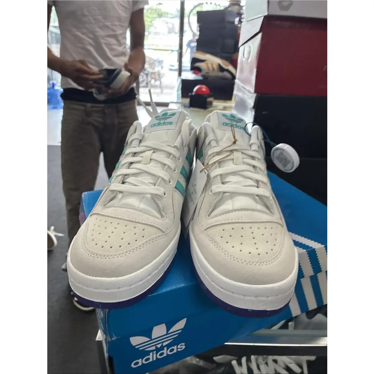 Adidas shoes - adidas Forum 84 Low - Forum Low - HP9093 - White 1