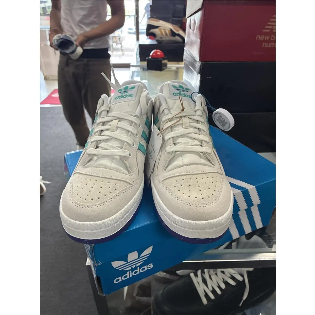 Adidas shoes - adidas Forum 84 Low - Forum Low - HP9093 - White 2