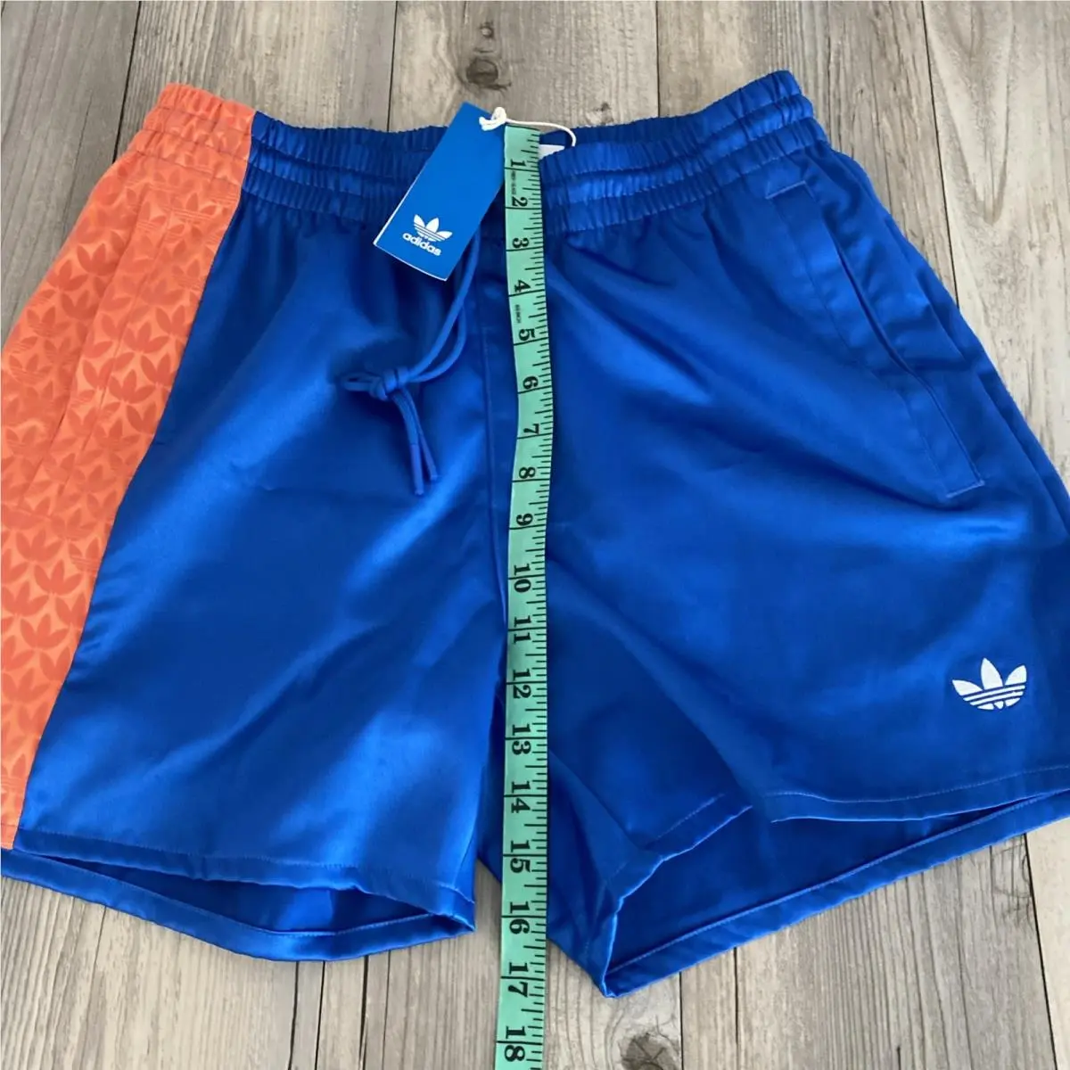 Adidas clothing - Q2 - Multicolor (UPC: 0197612027812) 7