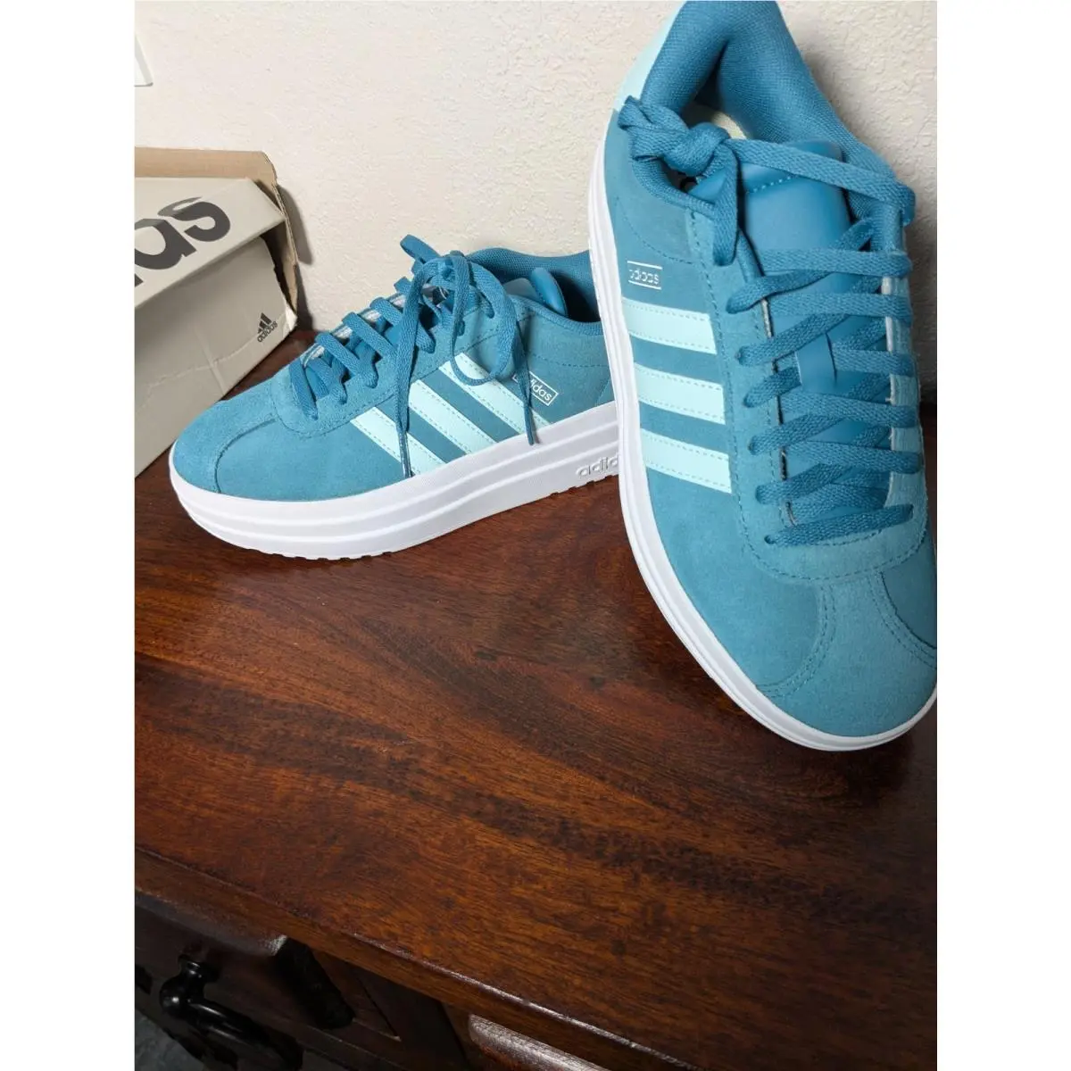 Adidas VL Court Bold Women`s Skateboarding Shoes Power Teal Size 5