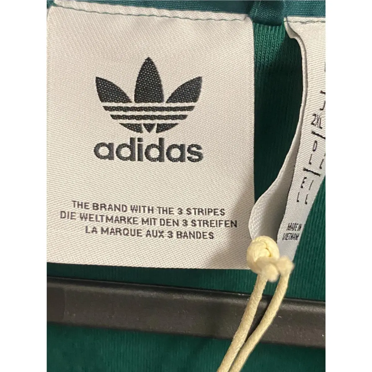 Adidas clothing - Unavailable - Unavailable - JC9948 - Green, Red, White (UPC: 196477317885) 8
