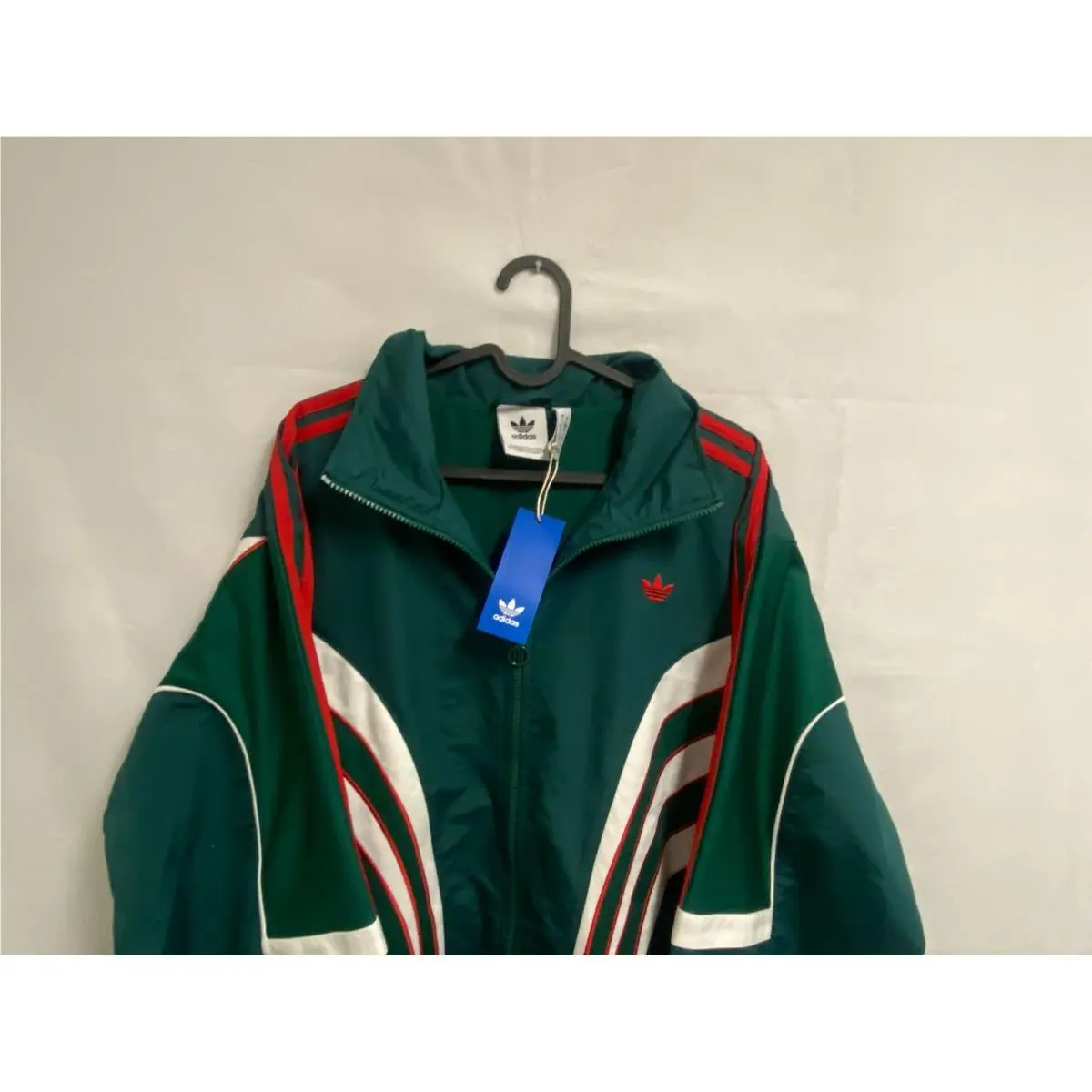Adidas clothing - Unavailable - Unavailable - JC9948 - Green, Red, White (UPC: 196477317885) 4