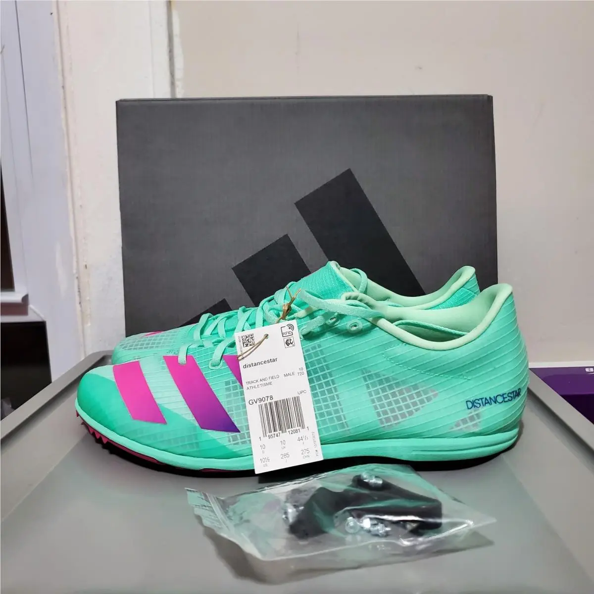 Adidas Distancestar Men`s Sz 9 Running Shoes Athletic Running Spikes GV9078