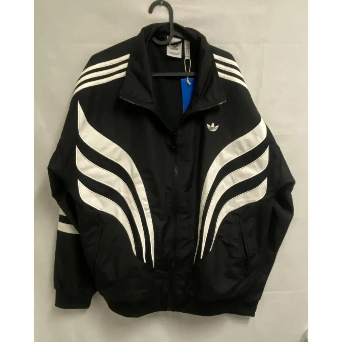 Adidas Originak Track Top Men`s XL Black White Full Zip Trefoil 3 Stripe Jacket