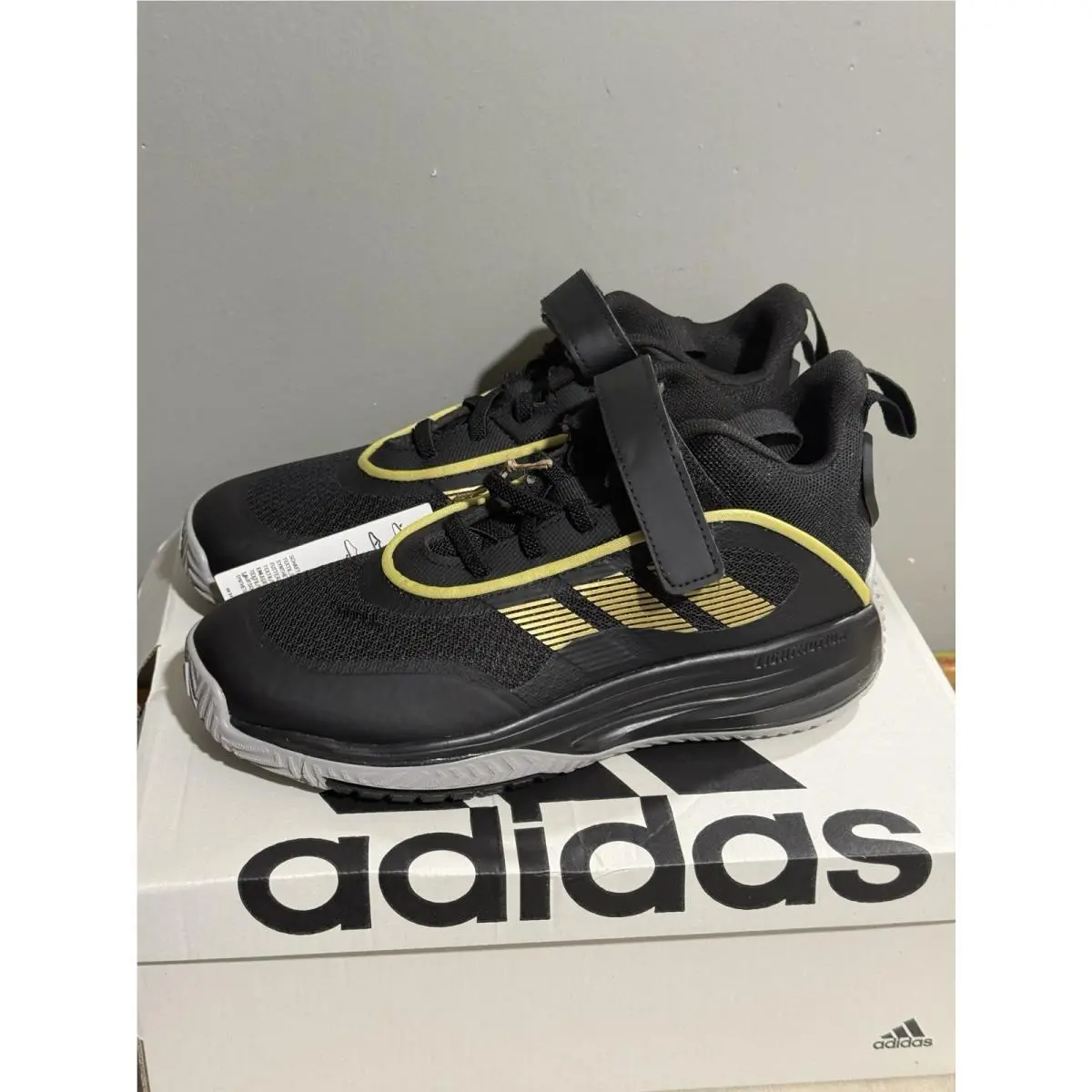 Adidas Own The Game 3.0 Boys Size 3 Basketball Shoe Athletic Sneaker Black