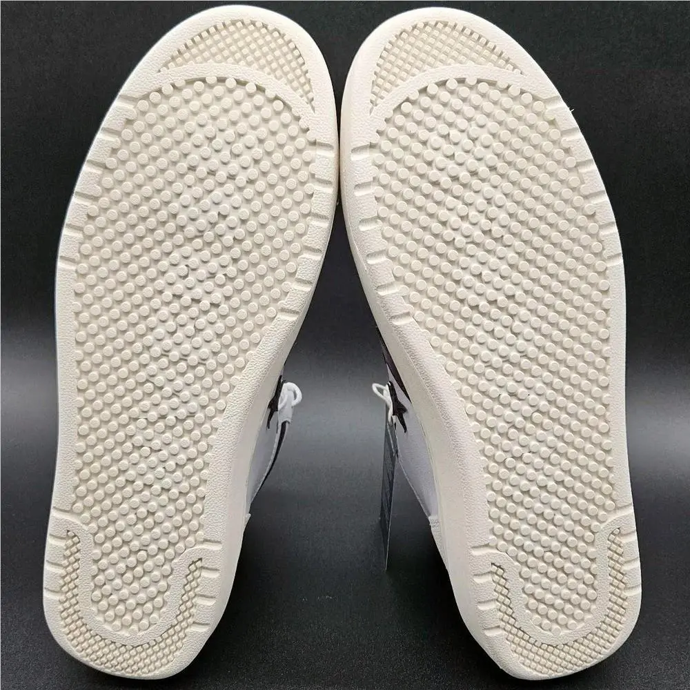 Converse shoes - White 4