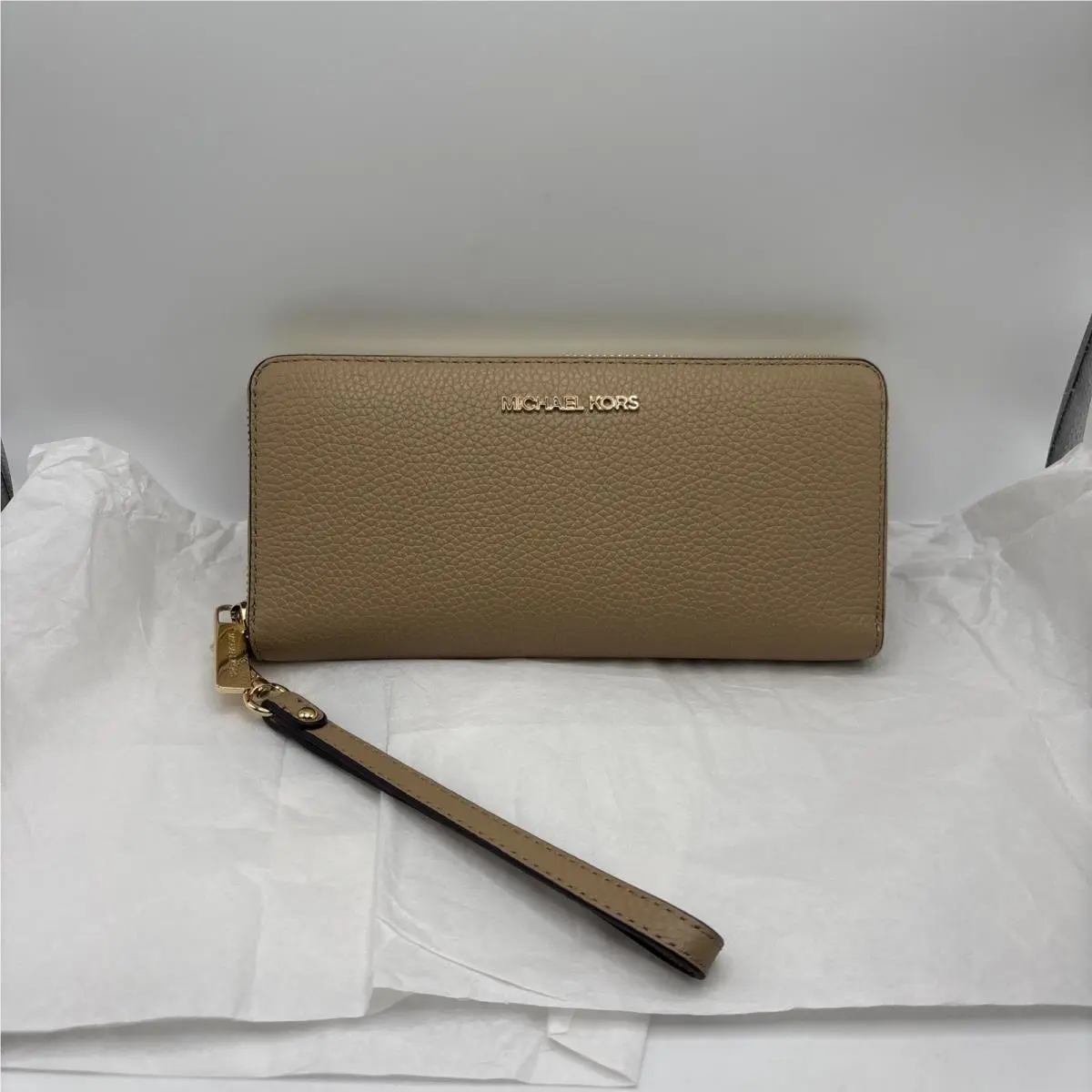 Michael Kors Jet Set Travel Large Continental Zip Around Wallet Camel Leather