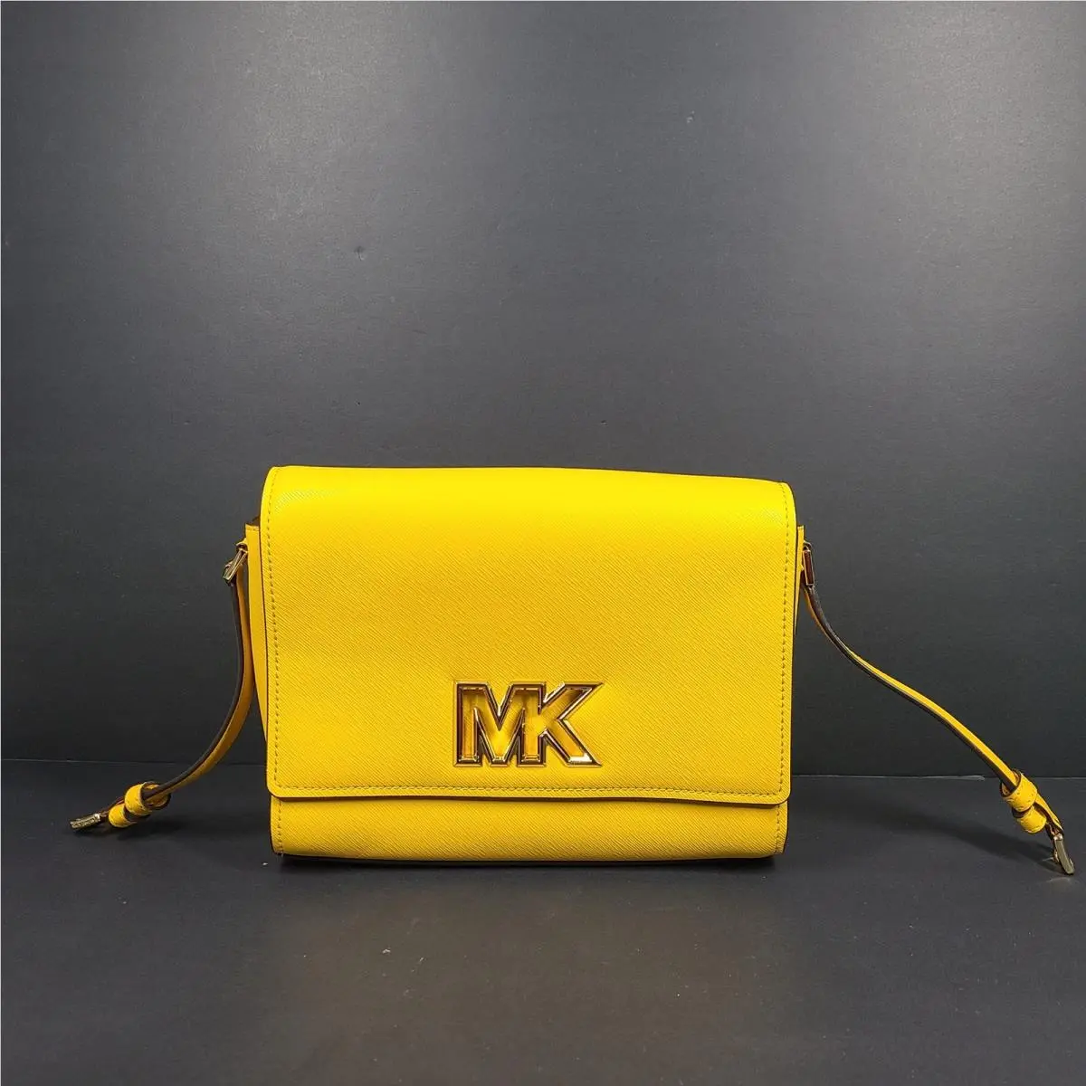 Michael Kors Mimi Medium Leather Messenger Bag Crossbody Strap Yellow