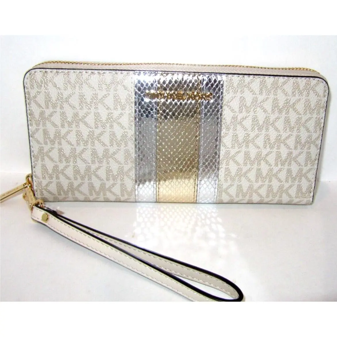Michael Kors Jet Set Travel Large Logo Pale Gold Metallic Continental Wallet