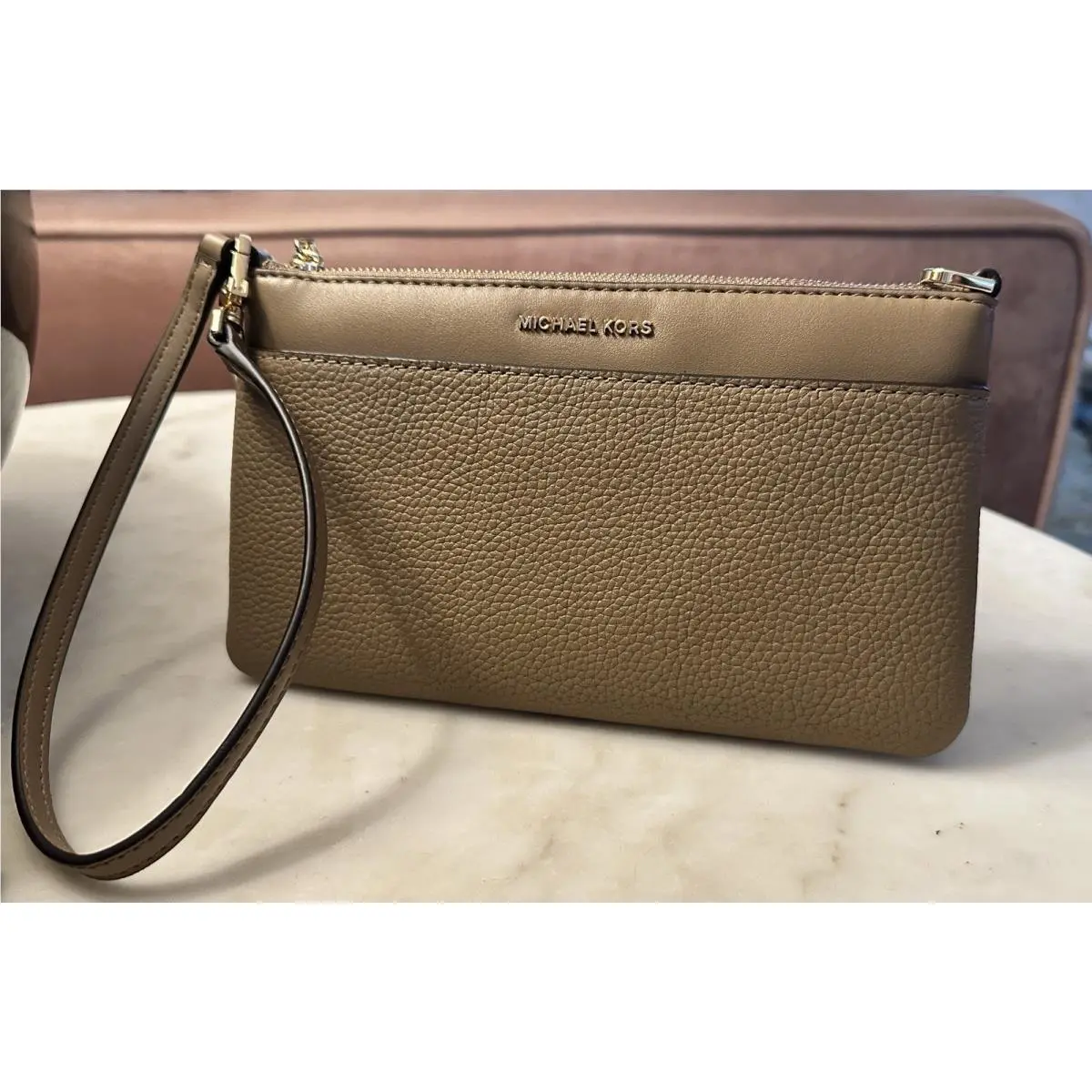 Michael Kors Jet Set Medium Convertible Wristlet “husk” 8.5” x 4.75” x 1.25”
