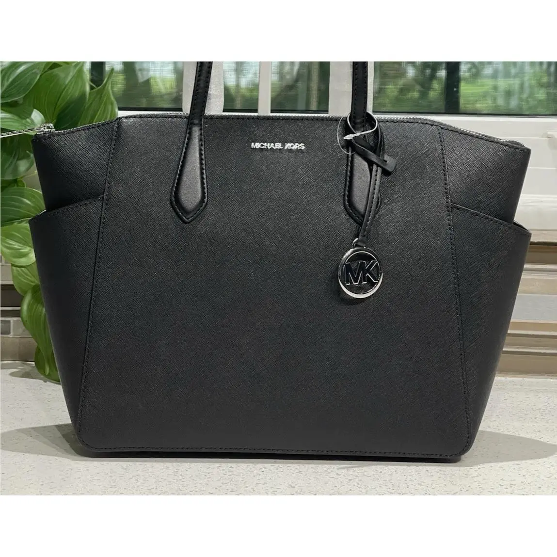 Michael Kors Marilyn Medium Large Zip Tote Shoulder Bag Black Leather Silver
