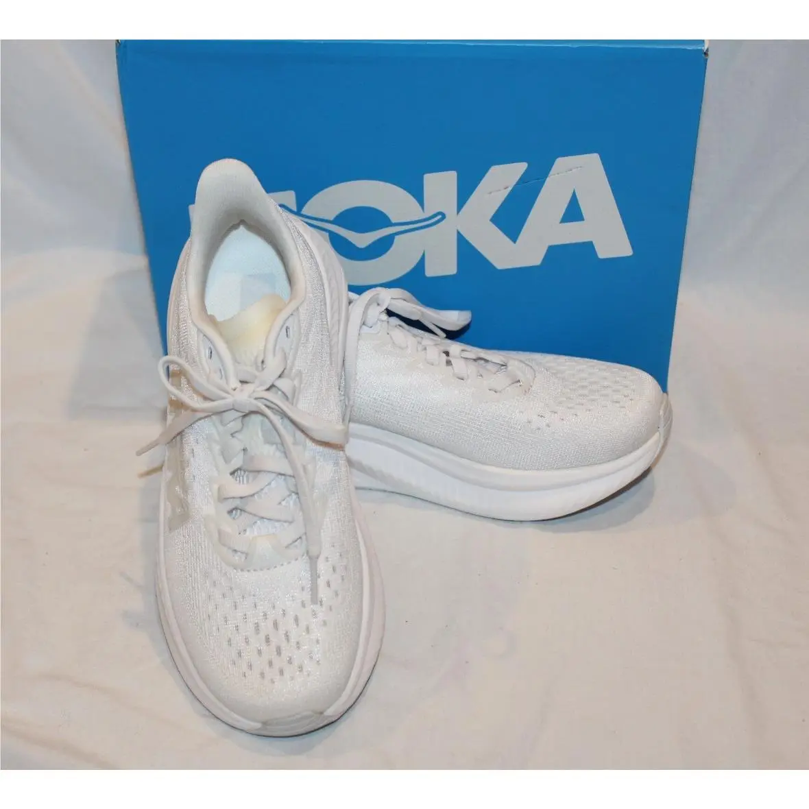Hoka shoes - White 1