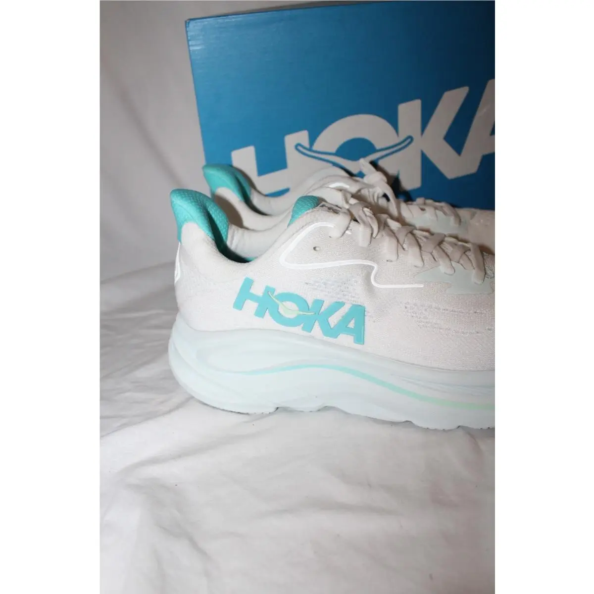 Hoka shoes - CLIFOTN 10 - CLIFOTN - White 1