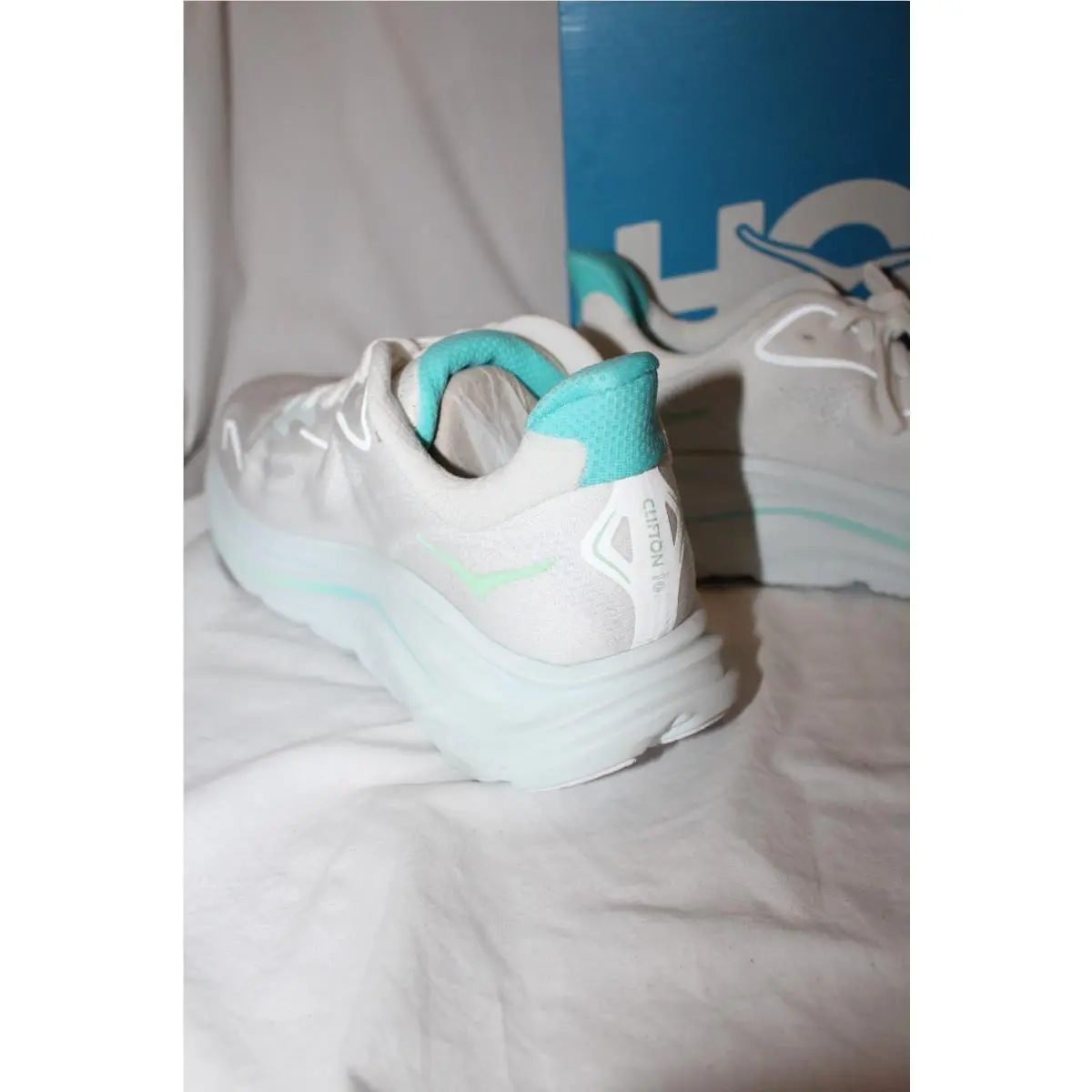 Hoka shoes - CLIFOTN 10 - CLIFOTN - White 3